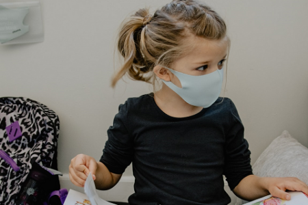 Attention for science in step with policy? The case of school closures during COVID-19